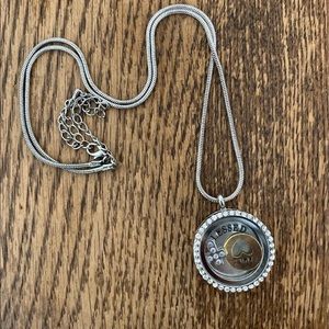 Origami owl necklace
